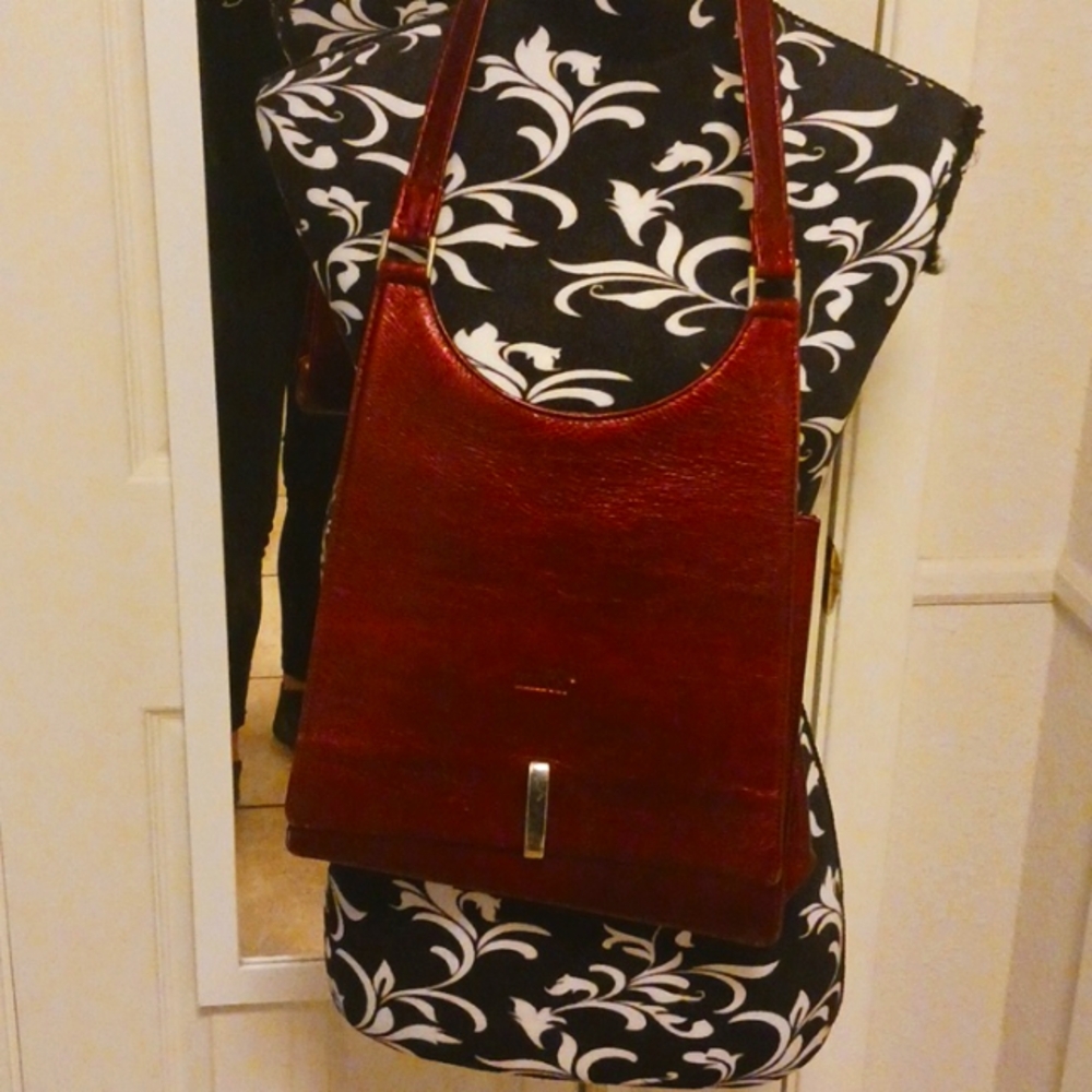 Cute red purse 👛 😍